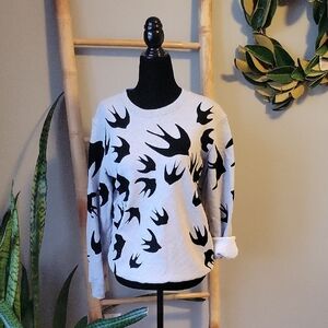 Flocked Swallow Patterned Crewneck Sweatshirt